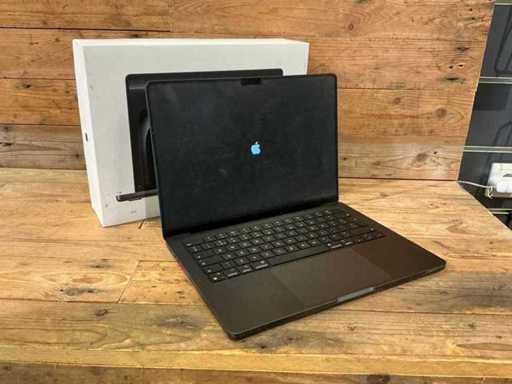 Apple - Macbook Pro 14'' (M3 Pro, 2023) - Laptop