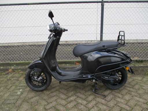 Vespa – Mopedroller – Sprint 4T – Roller