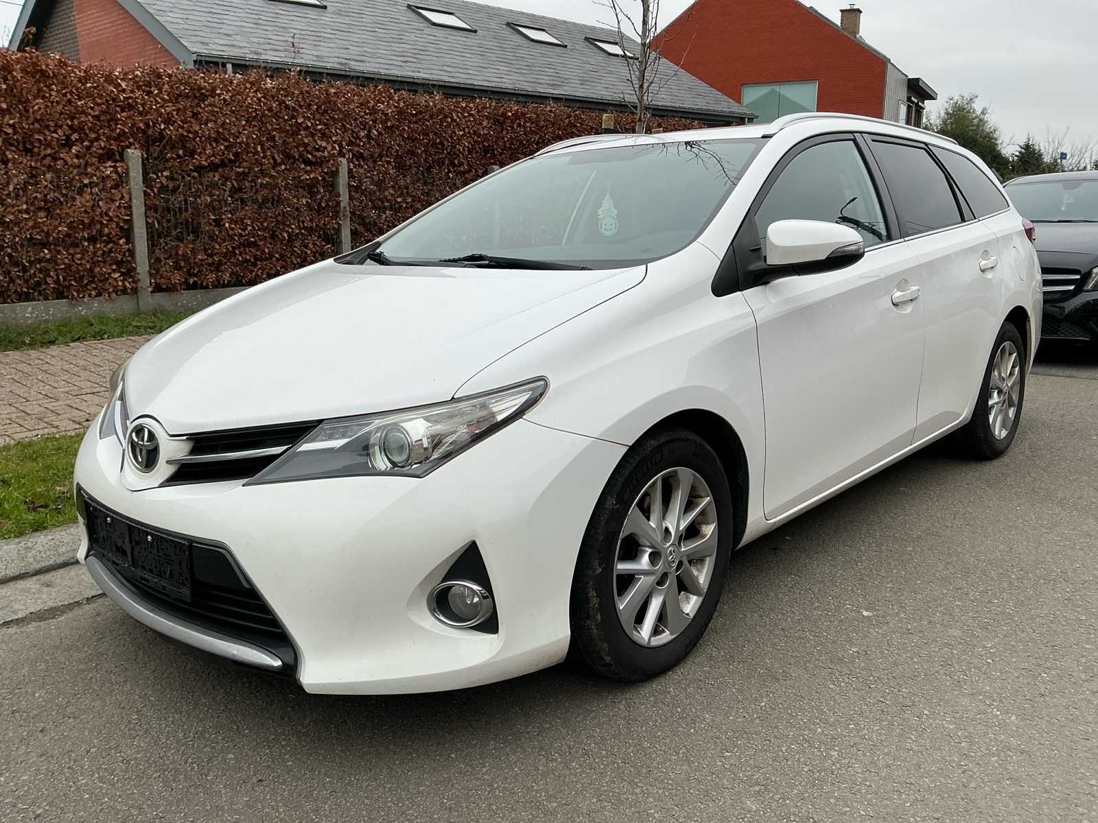2013 Toyota Auris