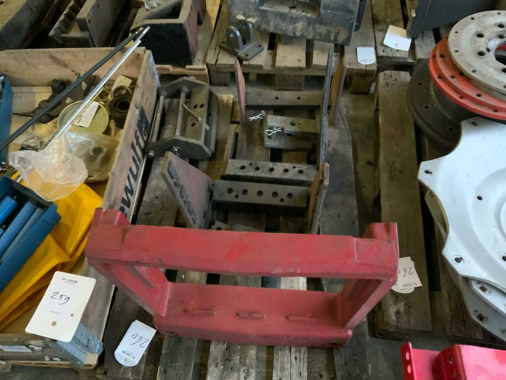 Various drawbar holders