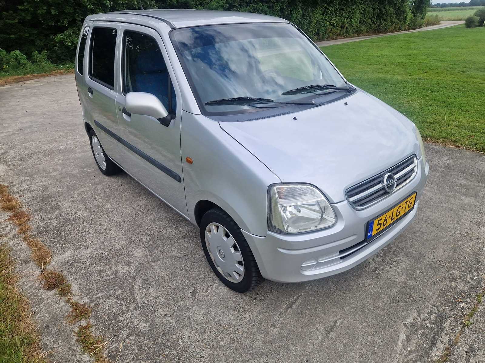 2002 Opel Agila 1.2-16V Comfort Car