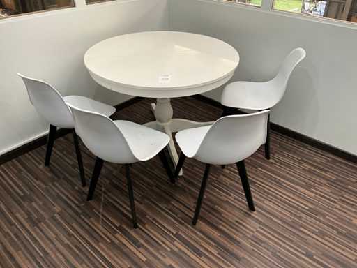 Diverse eetkamertafel (2x)