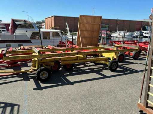 Long material transport trolley