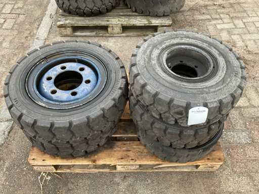 Trelleborg T-900 Velg met band (2x)