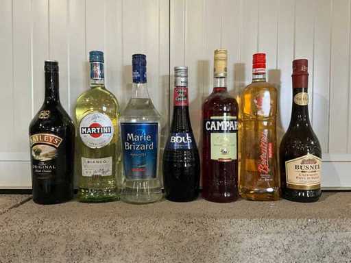 Bottle of spirits (7x)