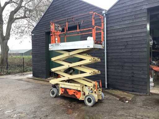 Platformă aeriană jlg 2030es