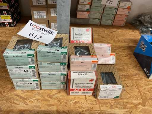 13 boîtes de boulons la-lag ; Rondelles