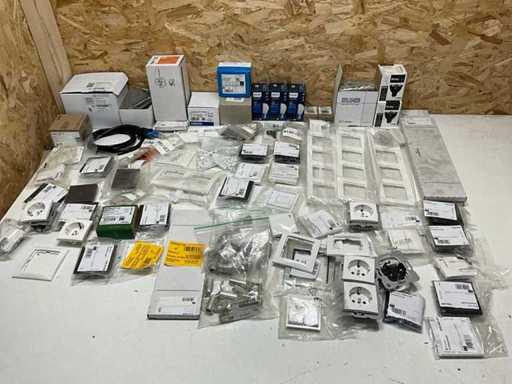 Partij diverse elektratoebehoren