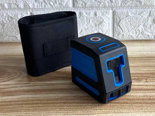 Self-leveling cross laser level