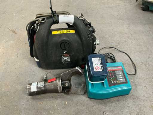 Combre B70M-P24 Battery Hydraulic Cutting Pliers