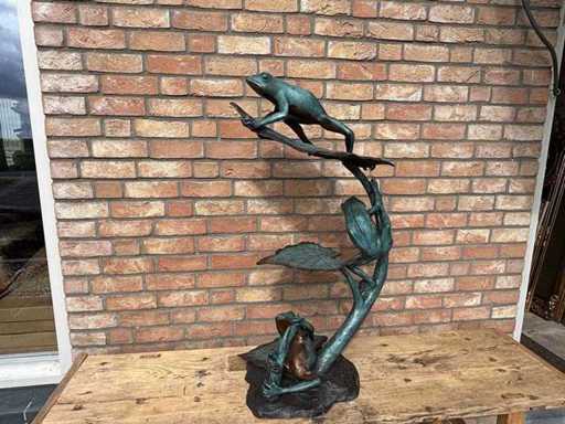Grenouilles sur feuille bronze de 96 cm de haut