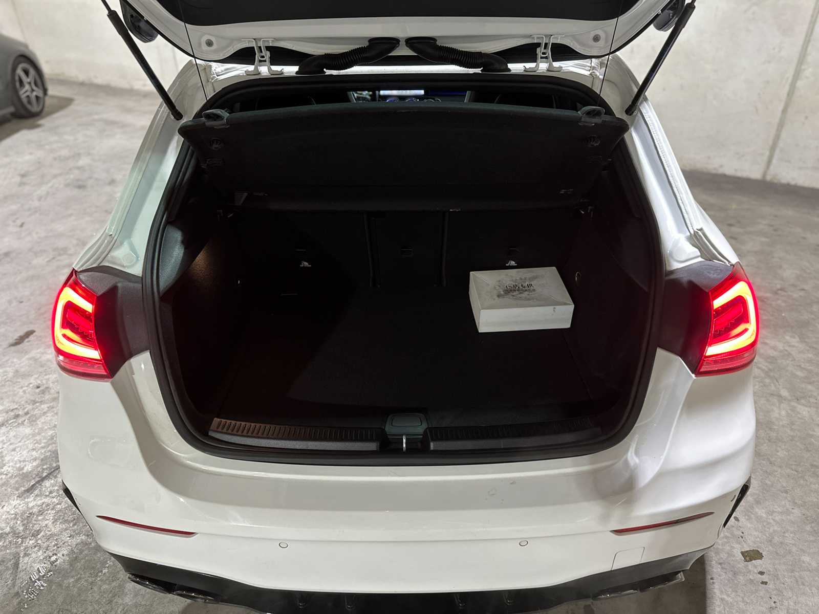 Mercedes-Benz A250 AMG Premium Plus A-klasse 224pk 2019, P-962-GR