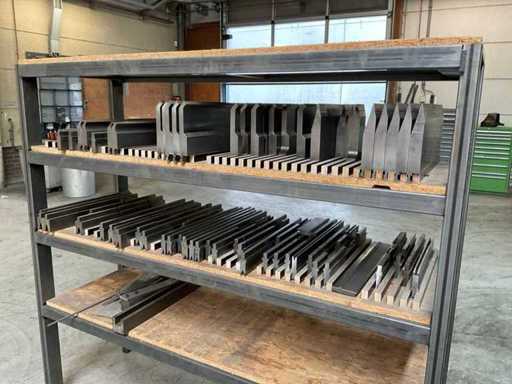 Batch of press brake tools