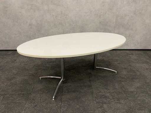 Artifort/ Lande - oval table 200x120