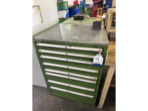  Workshop drawer cabinet with contents
