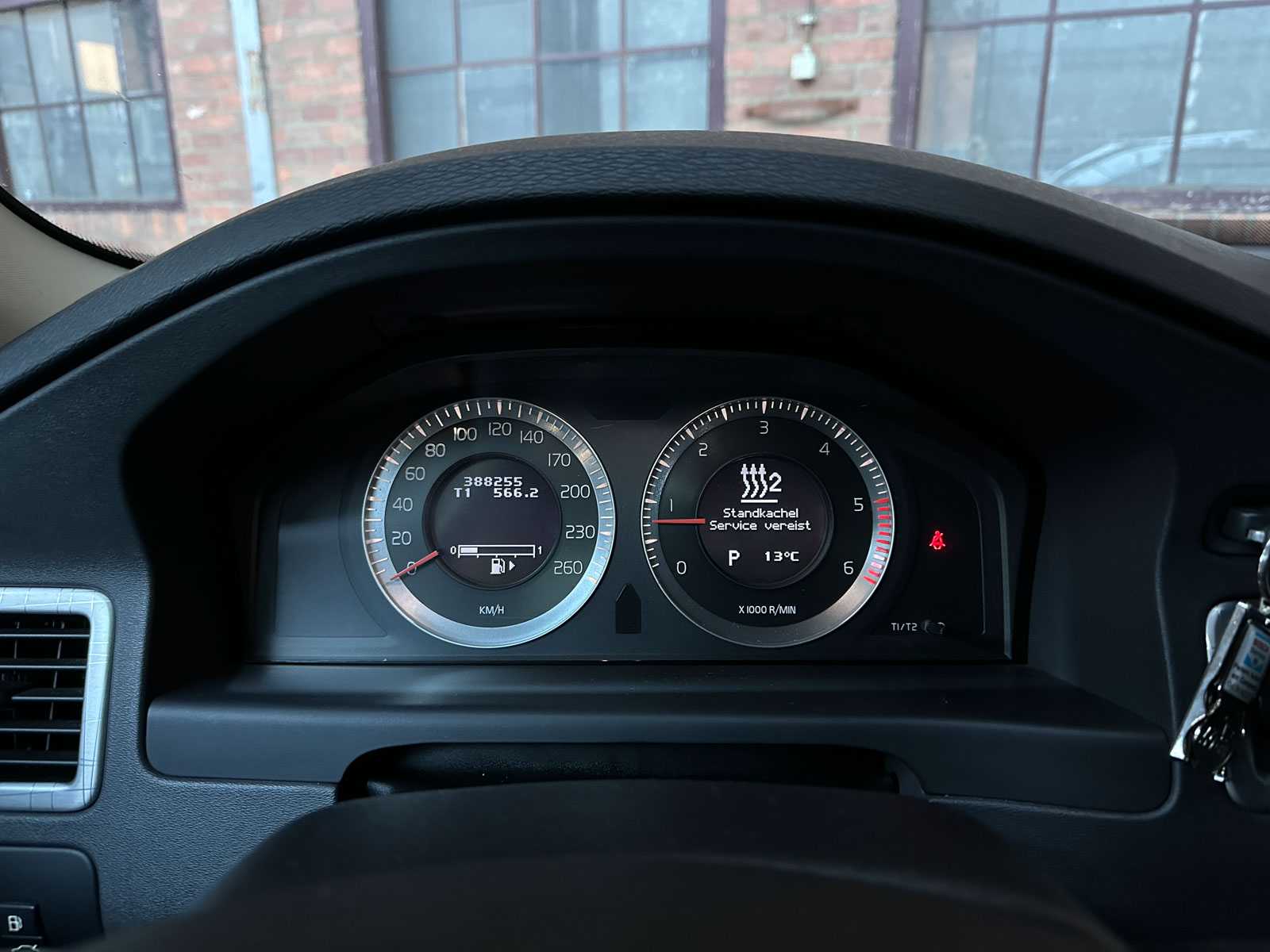 Volvo XC70 2.4 D5 Summum 185pk 2009, PD-287-R Youngtimer