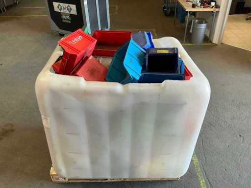 Mélange de boîtes de rangement