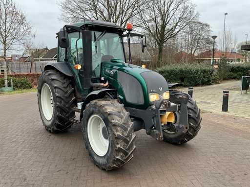 2016 Valtra A93 h Vierwielaangedreven landbouwtractor