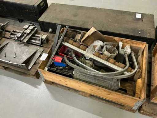 Partij diverse machine onderdelen