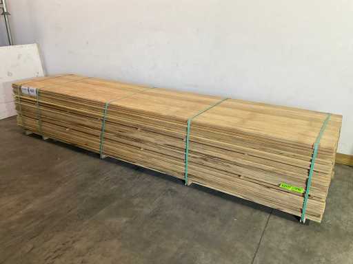 Wit afrikaans eikenhouten plank fraké met mes en groef 420x14.7x2.2 cm (10x)