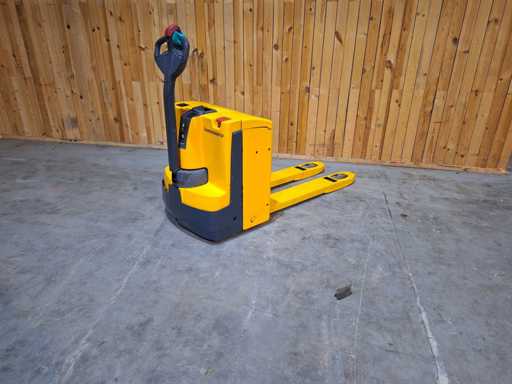 Jungheinrich – EJE118 – Elektropalettenwagen