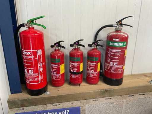 Fire extinguisher spray foam (5x)