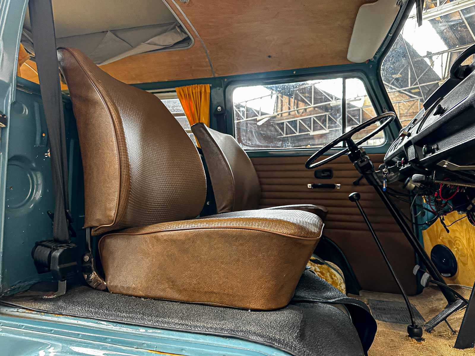 Volkswagen 23-517 Camper 1973, 07-YB-44