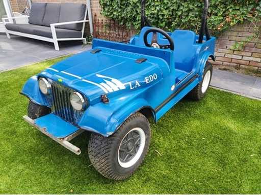 Laredo - Jeep - Luna Parc