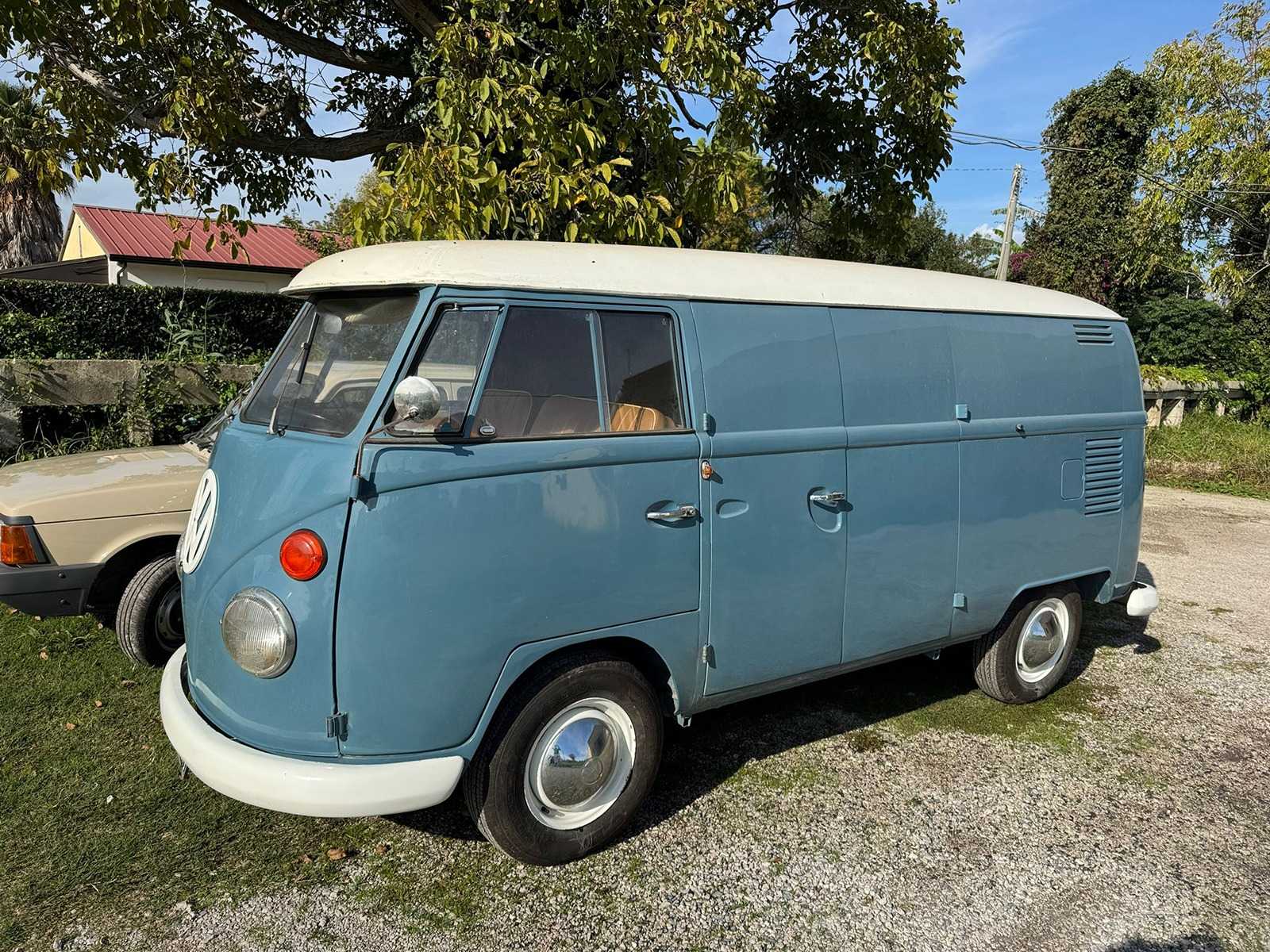 Volkswagen T1 – furgon – Furgon z zabudową – Samochód klasyczny