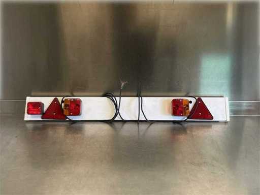 Lišta świetlna do przyczepy