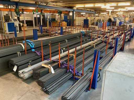 Rastrelliera per il deposito a pavimento per merci lunghe