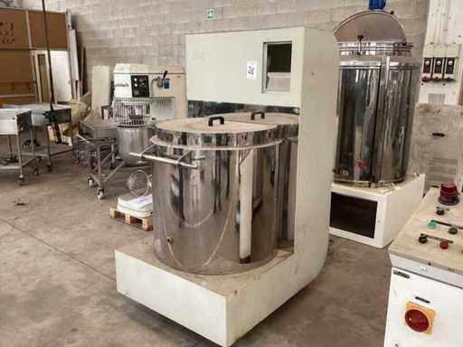 Lagertank mit Rührer