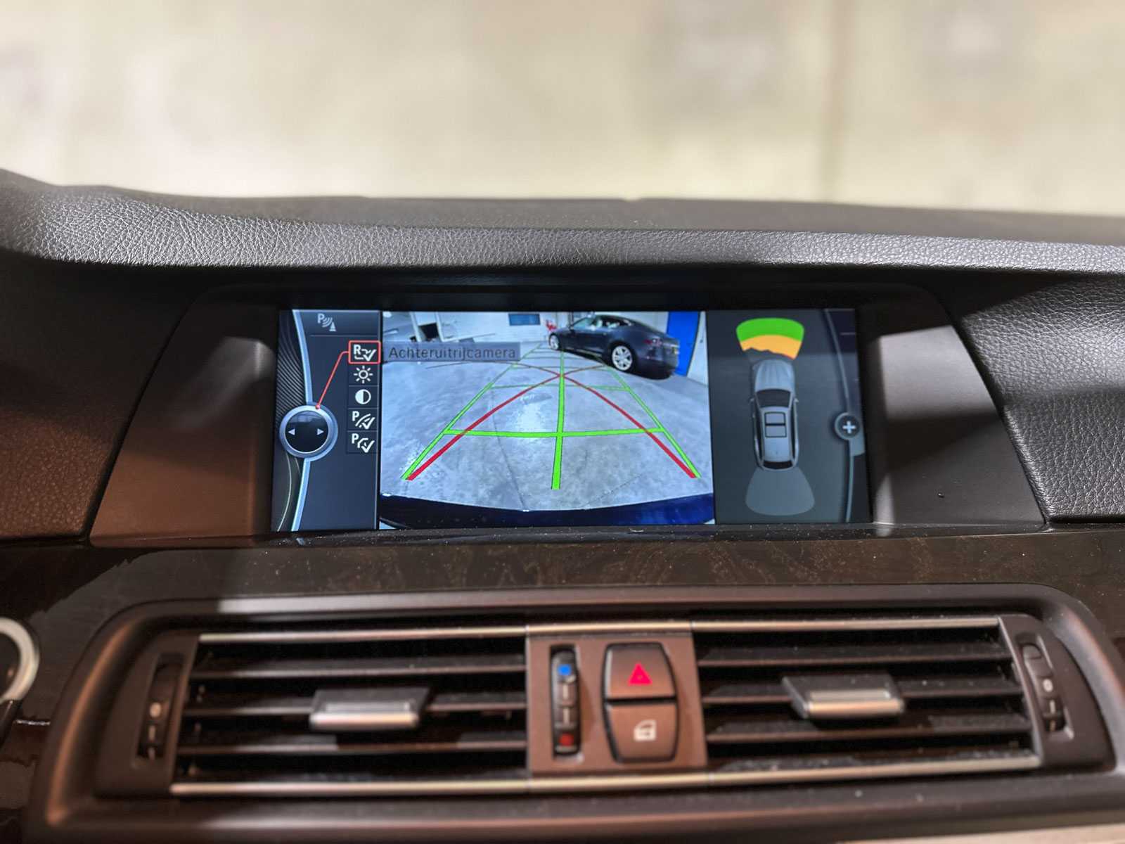 BMW 528xi Touring High Executive 245pk (Origineel-NL) 2012 5-serie, 89-TXH-2