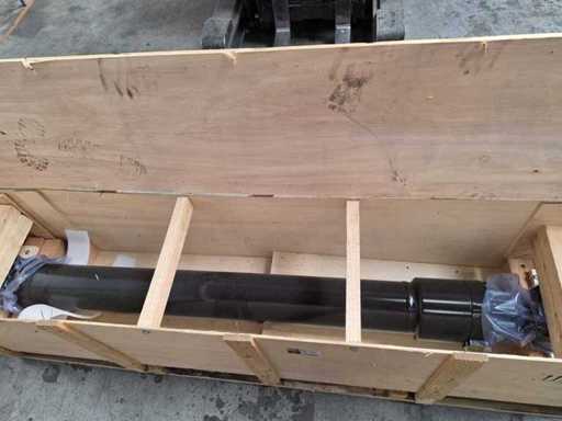 Graafmachine hydraulische cilinder – CATERPILLAR – 605-1337