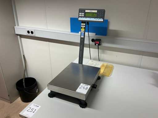 Sartorius QC 34EDE-S Weighing Scale
