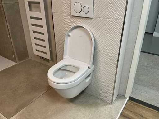 Villeroy&Boch shortened rimless wall closet