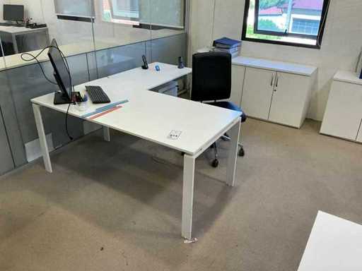 Poste de travail à bureau unique