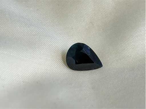 Donkere peer vorm saffier 5.52 carat natuurlijke saffier
