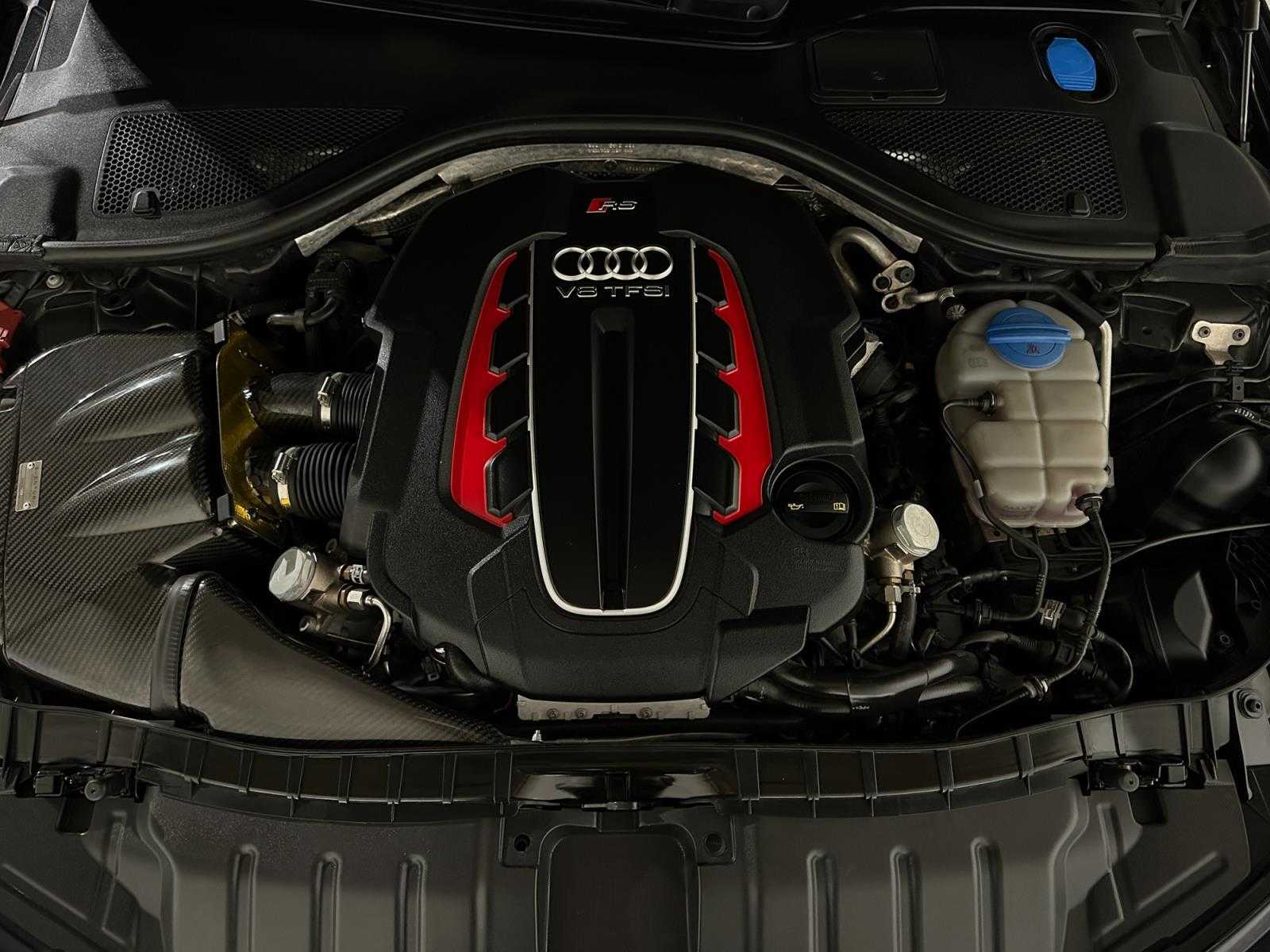Audi RS6 Avant 4.0 V8 TFSI Quattro C7 561pk 2013