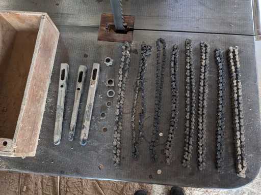 Verschiedene Ketten für Stemmmaschinen