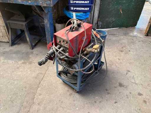Lincoln Invertec V 130 TIG și aparat de sudură cu electrozi
