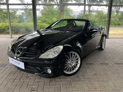 Mercedes SLK55 AMG | R171 generacji 5,5-litrowego V8 M113 7G Tronic 