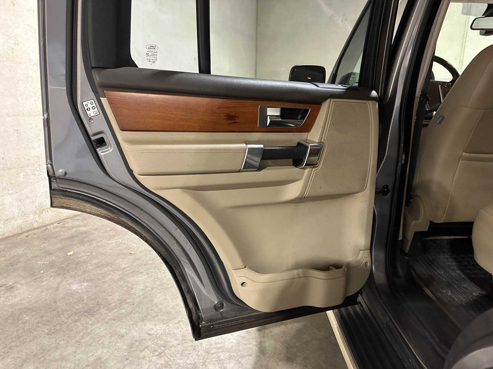 Land Rover Discovery 3.0 SDV6 HSE 245pk 2010 (Origineel-NL), 70-NKF-6