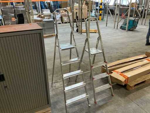 Expansion stairs (2x)