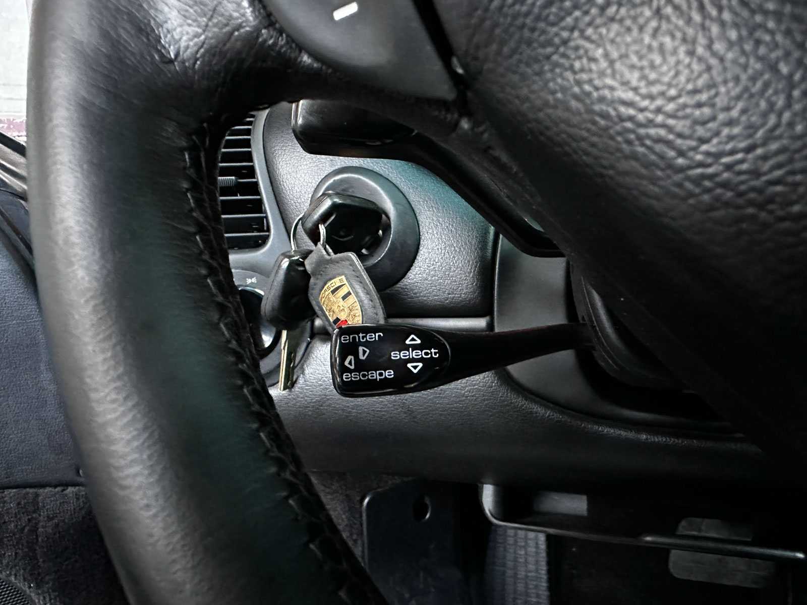 Porsche 911 Cabriolet Carrera 3.4 996 (Hardtop) 300pk 2001 Youngtimer