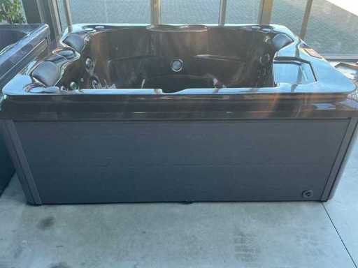 Jacuzzi Bellagio Spa