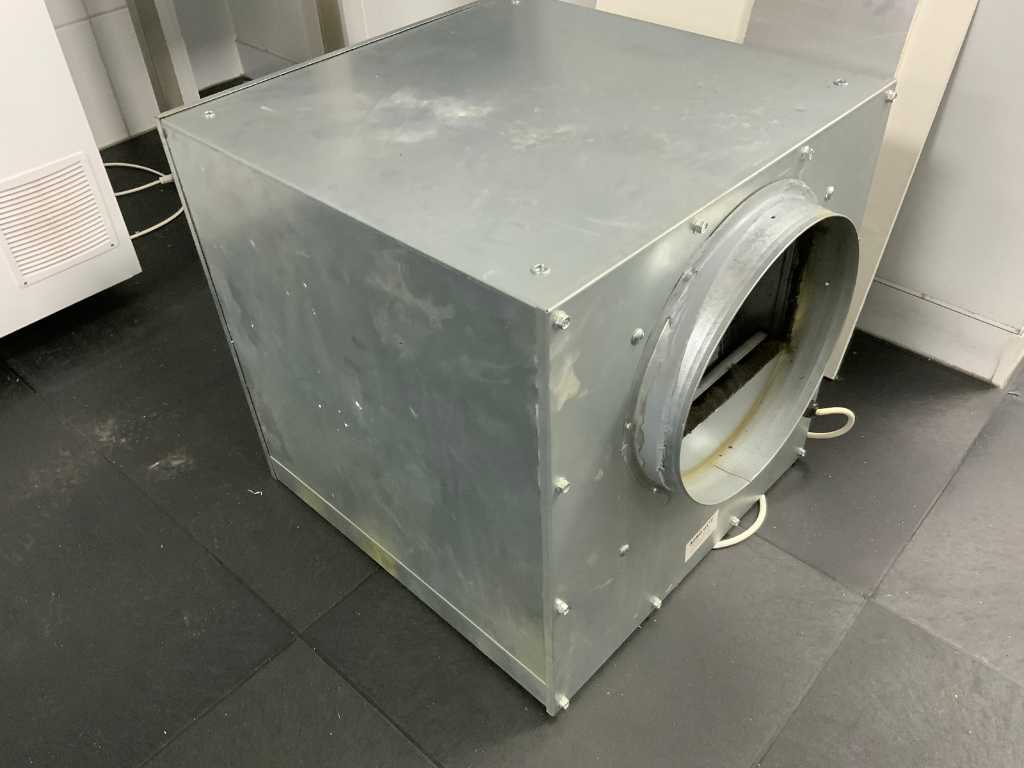 Extraction motor (disassembled)