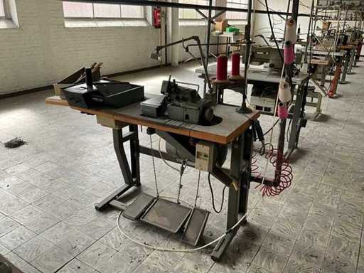 Yamato DCZ 361 A D2K Safetystitch machine