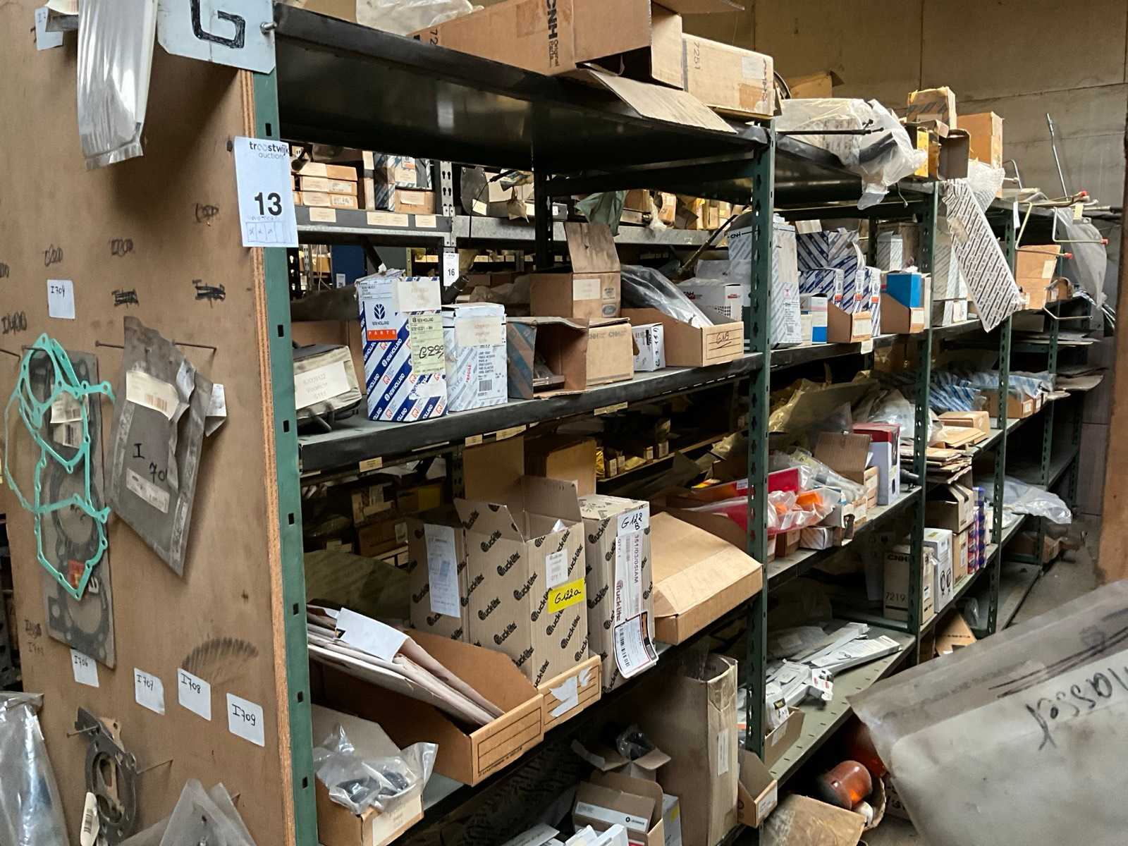 New Holland Large batch of original lighting