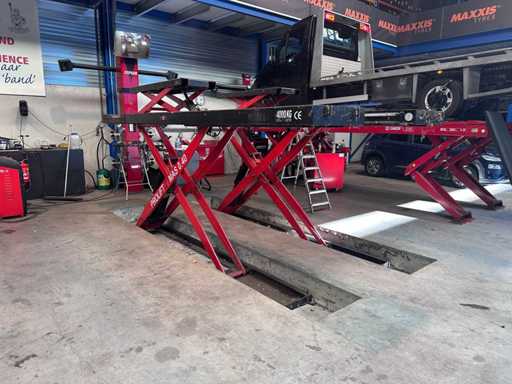 Garage equipment, tools and workshop equipment